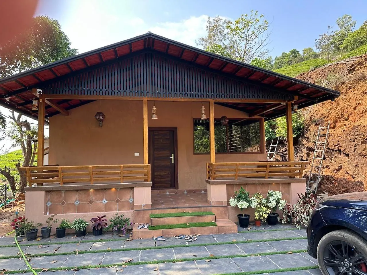 Amour Estate Periya