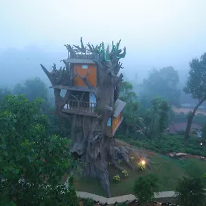 Resort Blue Bell, Periya